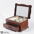 Elegancka, brązowa szkatułka z szufladką 95999