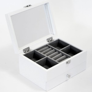 Drewniana szkatułka z przegródkami 116366